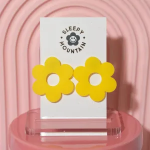 Big stud earrings - yellow daisy studs