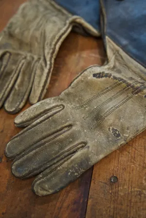 Gauntlet Gloves