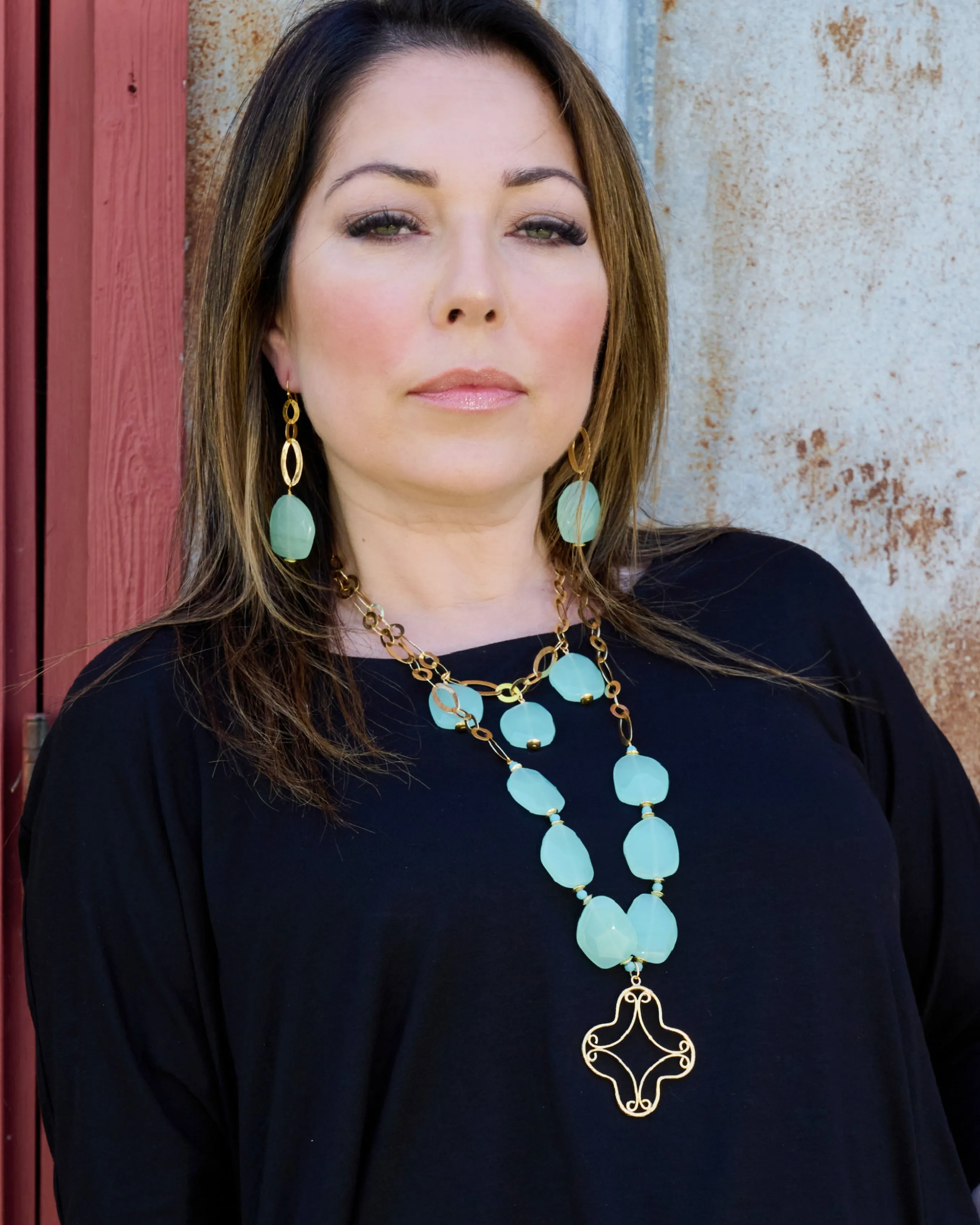 Raton Aqua Crystal Trio Short Statement Necklace